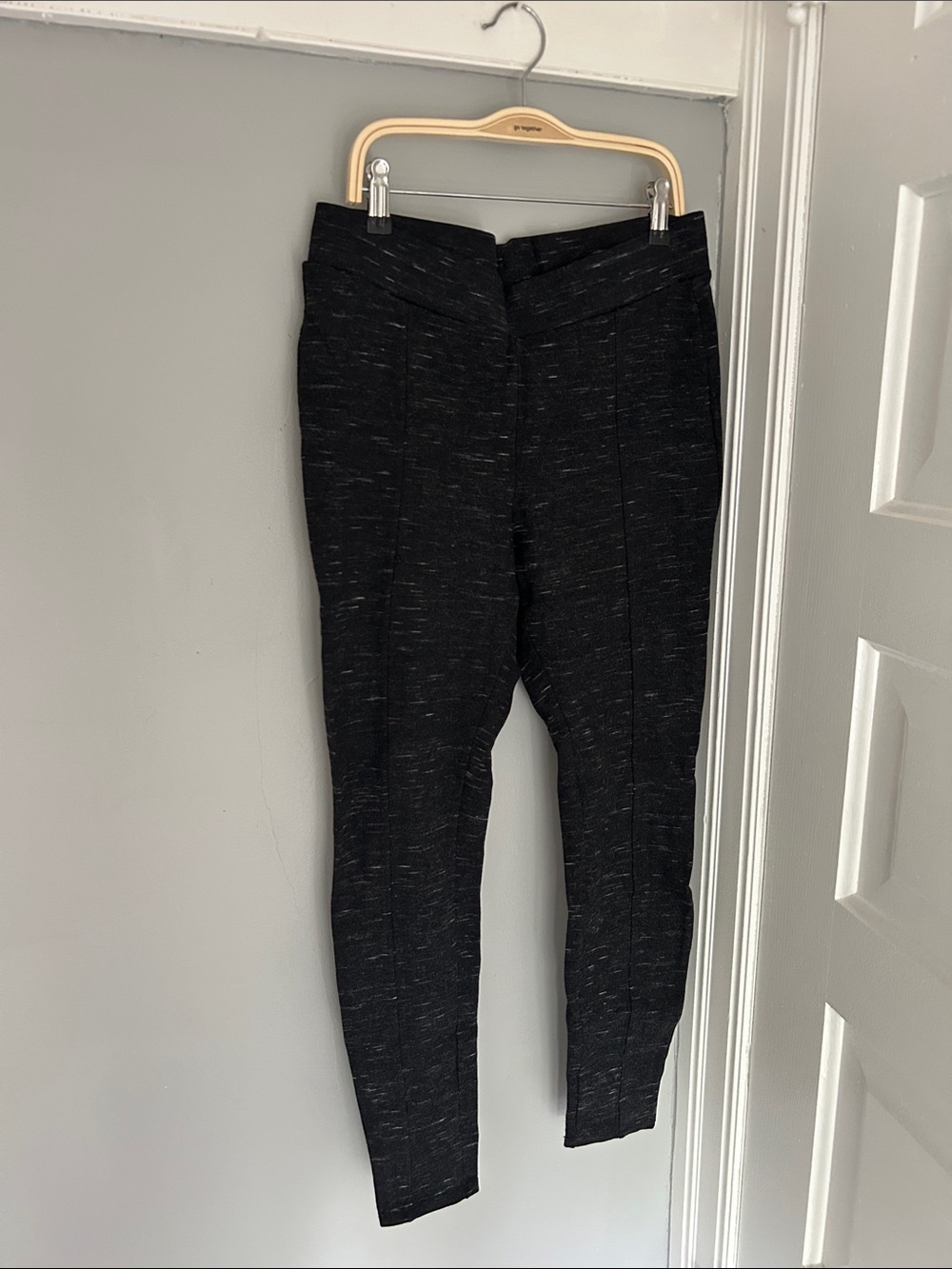 Time and Tru Black Heathered Ponte Leggings